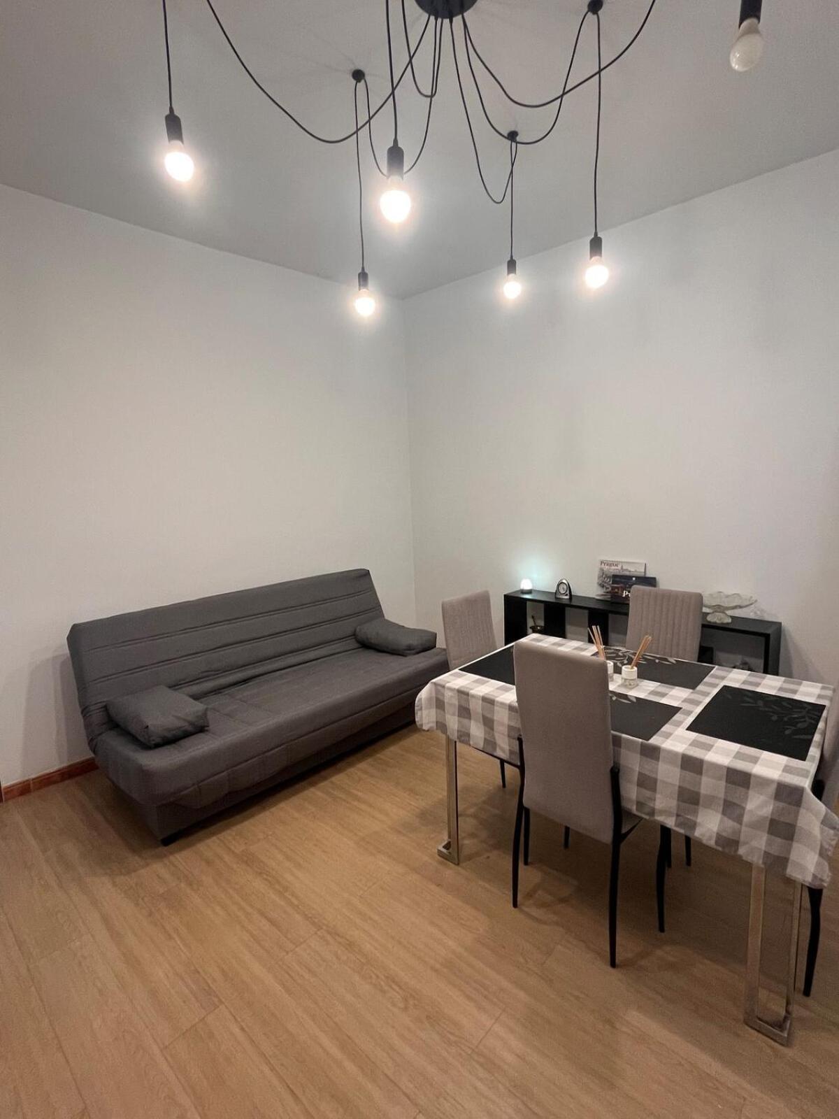 Completo Z24 En Camas Apartamento Sevilla